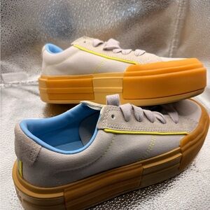 Converse Chuck Taylor All Star Cruise Low Pale Putty Honey Sneakers Women 8.5